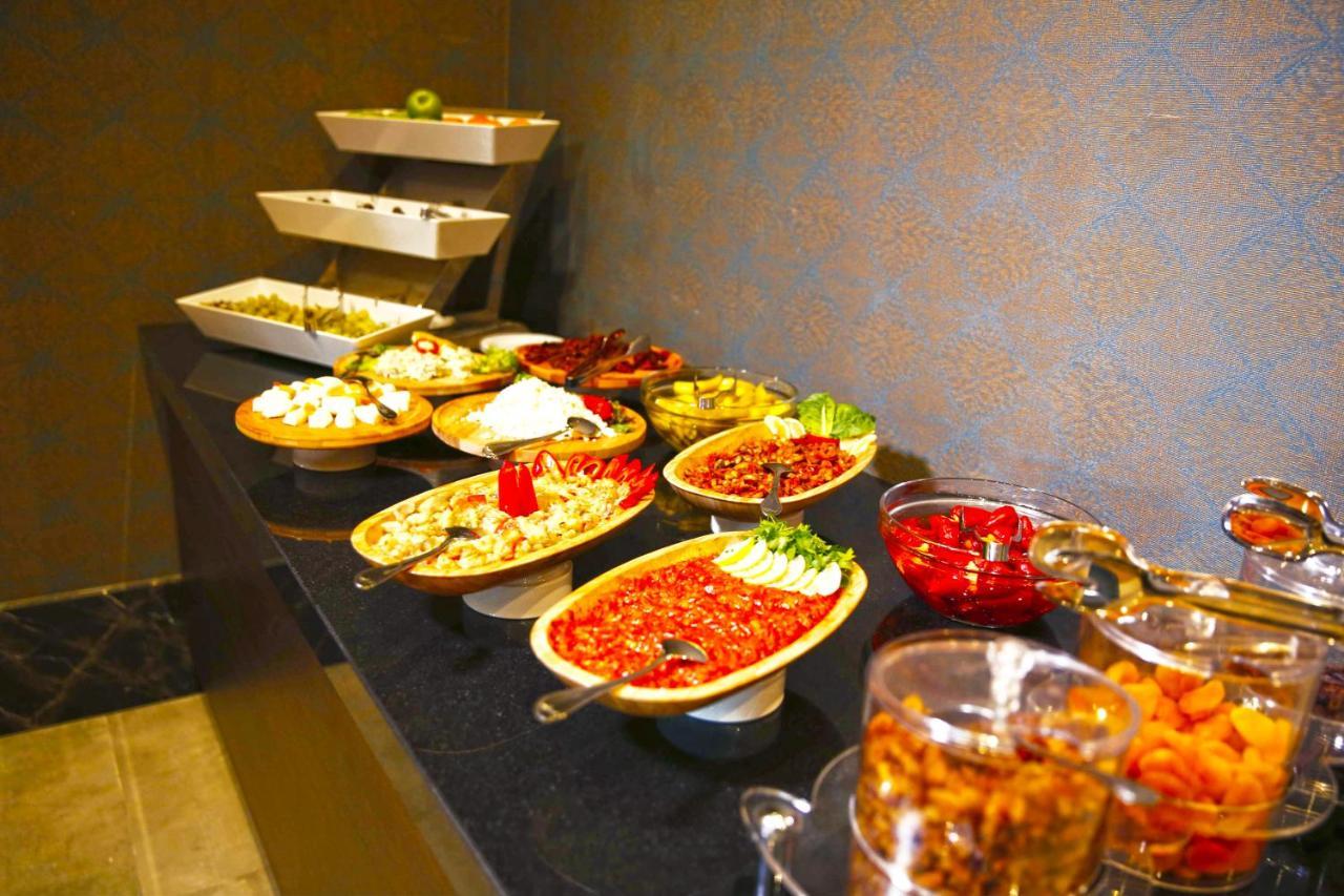 The Green Park กาซีอันเทป ภายนอก รูปภาพ A selection of meze