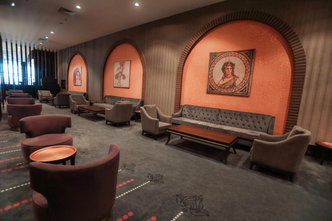 The Green Park กาซีอันเทป ภายนอก รูปภาพ The lounge at the station