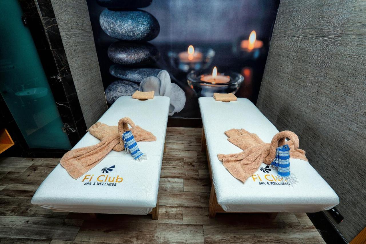 The Green Park กาซีอันเทป ภายนอก รูปภาพ Massage beds at a spa