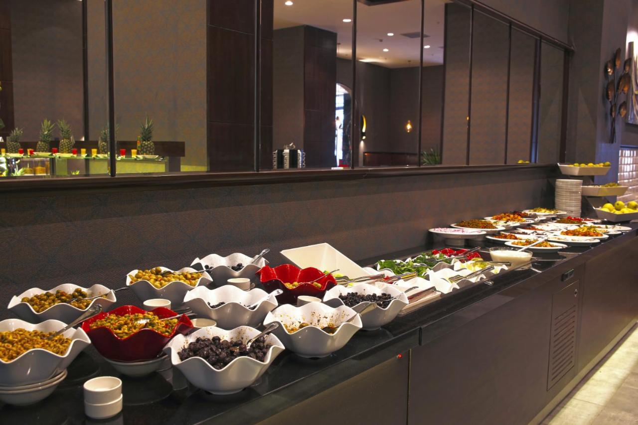 The Green Park กาซีอันเทป ภายนอก รูปภาพ A salad bar