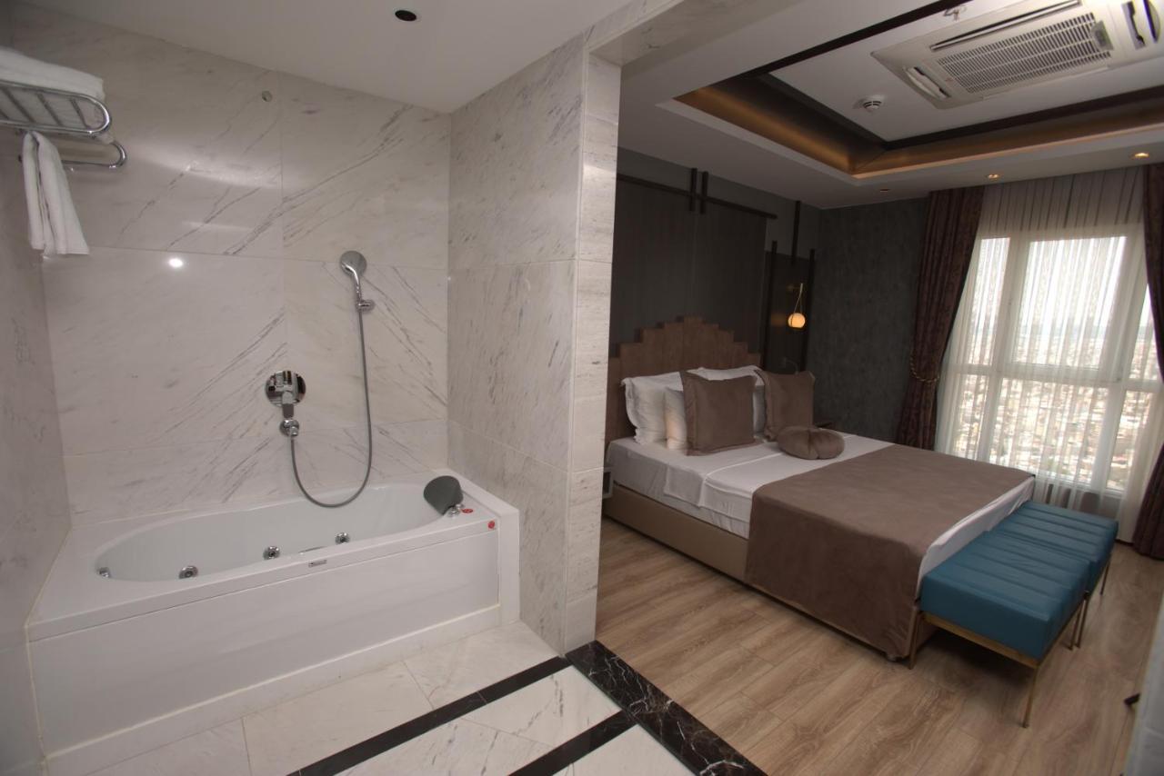 The Green Park กาซีอันเทป ภายนอก รูปภาพ A bathroom in a hotel room